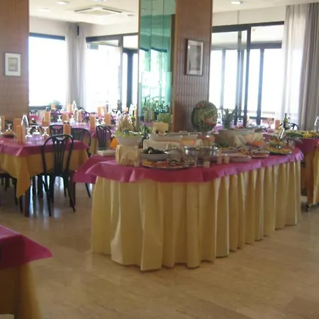 Hotel Suprem Sul Mare Rímini